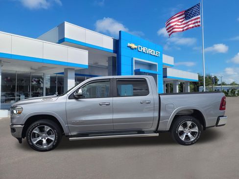 Used 2022 RAM 1500 Laramie AWD/4WD image 5