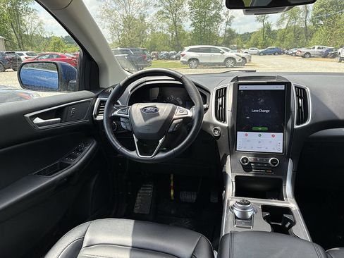 Used 2024 Ford Edge SEL AWD/4WD image 7