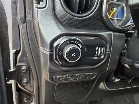 Used 2024 Jeep Wrangler Rubicon w/ Safety Group image 11