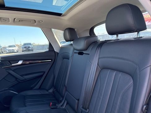 Used 2018 Audi Q5 2.0T Premium image 12