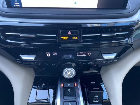 Used 2025 Acura MDX SH-AWD w/ Technology Package image 18