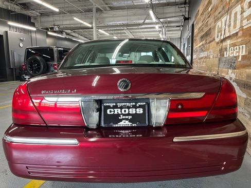Used 2005 Mercury Grand Marquis LS RWD image 28