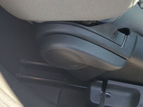 Used 2020 Chevrolet Sonic LT image 47