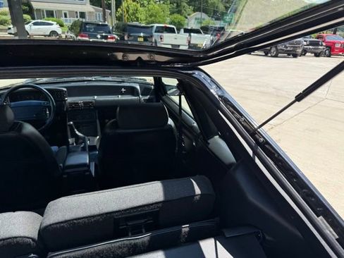 Used 1991 Ford Mustang LX RWD image 76