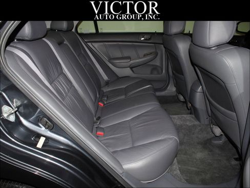Used 2005 Honda Accord EX image 30