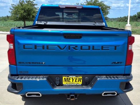 Used 2023 Chevrolet Silverado 1500 RST w/ Convenience Package II AWD/4WD image 7