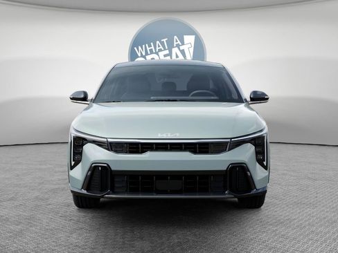 New 2026 Kia K4 GT-Line FWD image 2