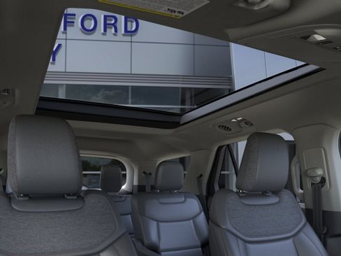 New 2026 Ford Explorer Active w/ Active Comfort Package AWD/4WD image 22