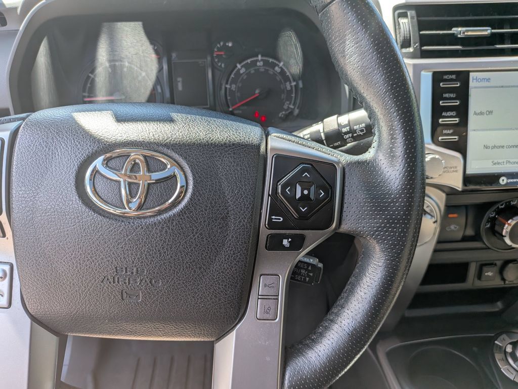Used 2022 Toyota 4Runner SR5 Premium w/ Moonroof Package AWD/4WD image 14