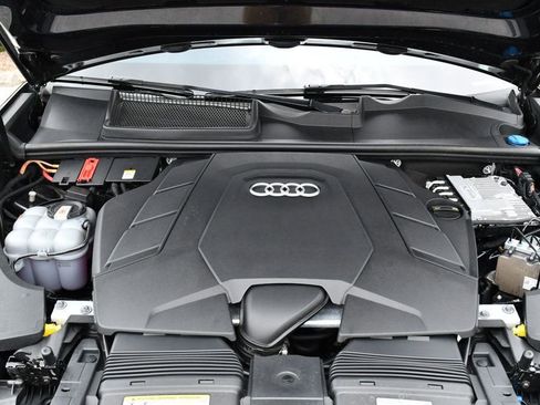 Used 2020 Audi Q8 Premium Plus w/ Premium Plus Package AWD/4WD image 79