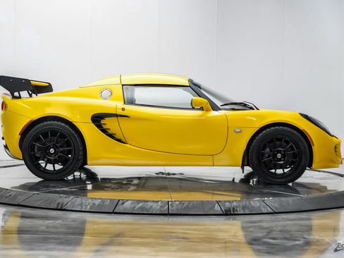 Used 2005 Lotus Elise RWD image 23