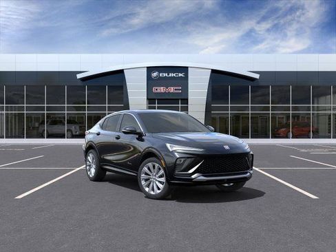 New 2025 Buick Envista Avenir image 1