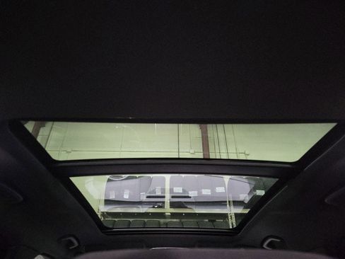 New 2026 Land Rover Range Rover Velar Dynamic SE image 27