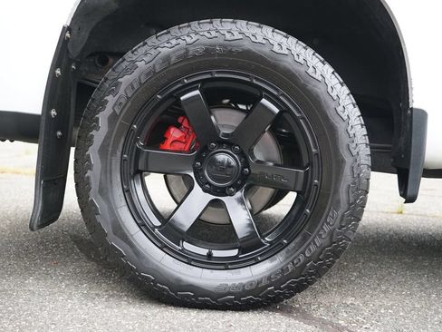 Used 2022 Chevrolet Silverado 1500 High Country AWD/4WD image 37