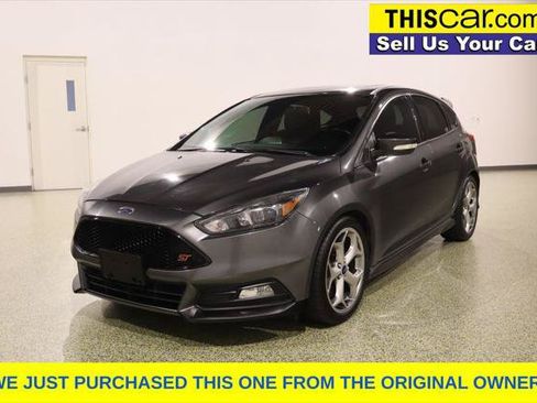 Used 2015 Ford Focus ST w/ Equipment Group 402A FWD image 4