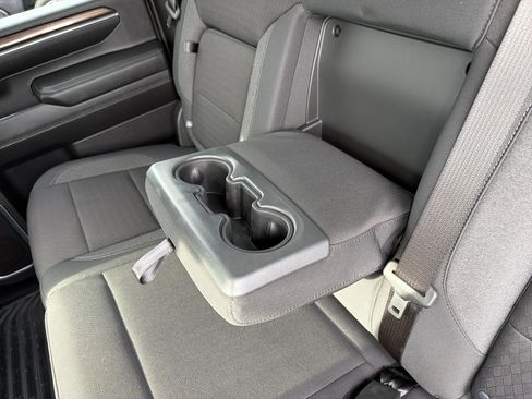 Used 2024 Chevrolet Silverado 3500 LT w/ Convenience Package image 14