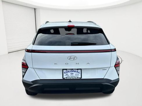 Used 2025 Hyundai Kona SEL AWD/4WD image 6