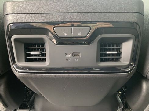 Used 2024 Chevrolet Silverado 1500 ZR2 image 52