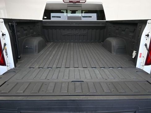 Used 2024 Chevrolet Silverado 1500 ZR2 w/ Technology Package AWD/4WD image 33