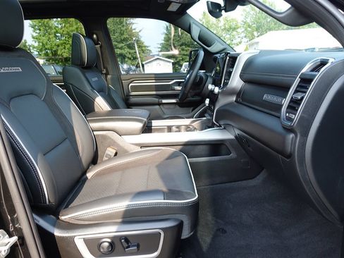 Used 2025 RAM 1500 Laramie w/ Sport Appearance Package AWD/4WD image 34