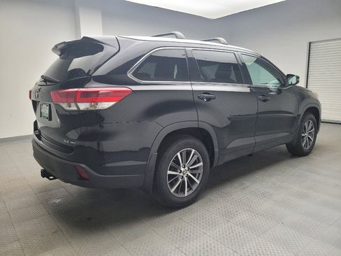 Used 2018 Toyota Highlander XLE image 10
