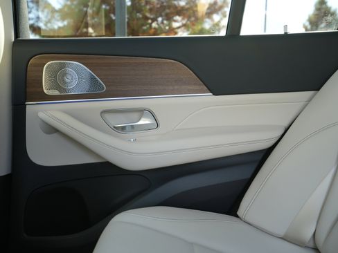 New 2026 Mercedes-Benz GLE 350 4MATIC image 43