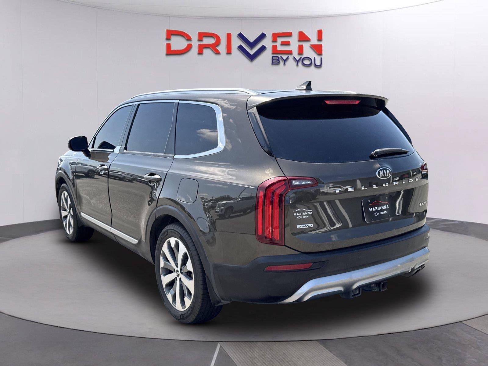 Used 2020 Kia Telluride EX w/ EX Premium Package AWD/4WD image 5