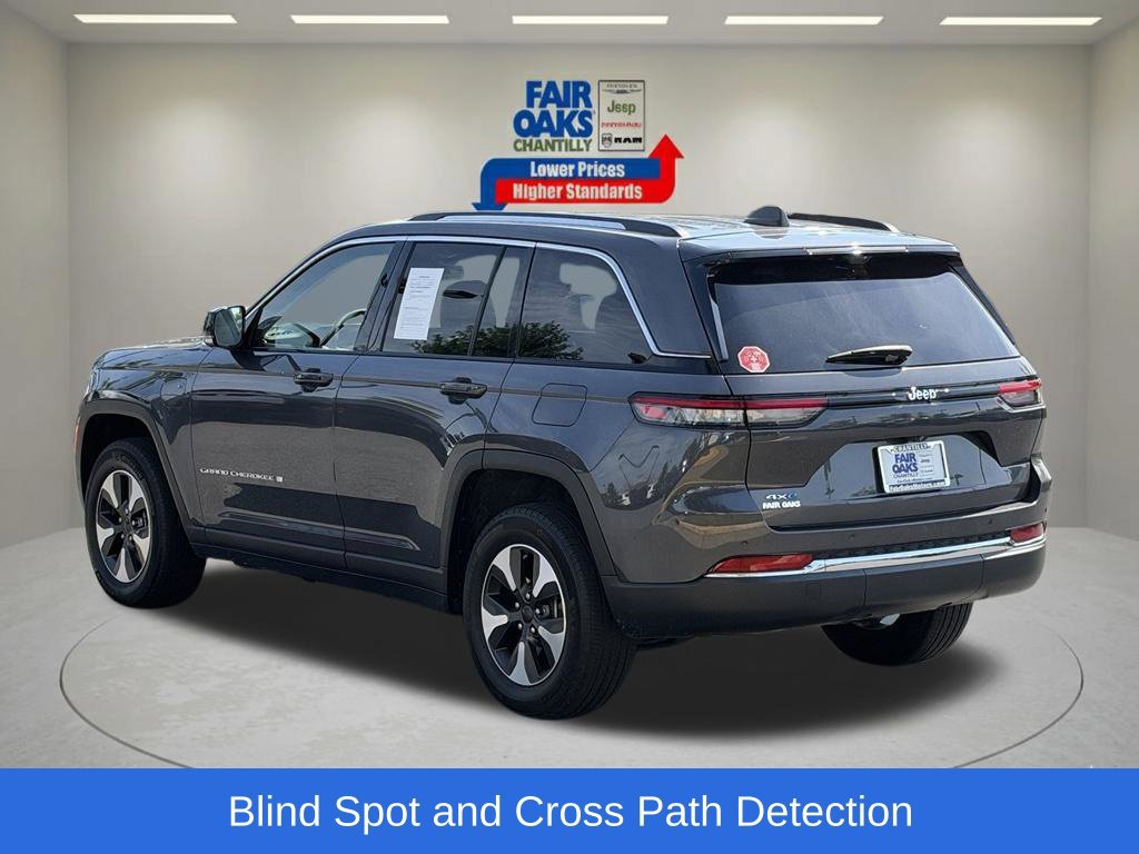 Used 2023 Jeep Grand Cherokee 4WD 4xe w/ Luxury Tech Group II image 10