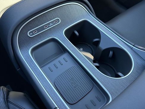 New 2026 Hyundai Palisade Limited image 16