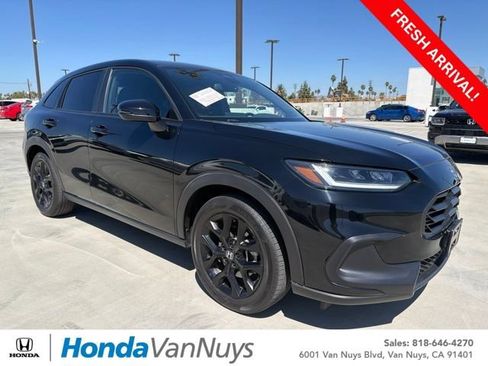 Used 2025 Honda HR-V Sport image 1