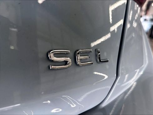 New 2027 Volkswagen Jetta SEL FWD image 9