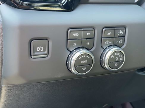 New 2025 GMC Sierra 1500 AT4 w/ AT4 Premium Package image 18