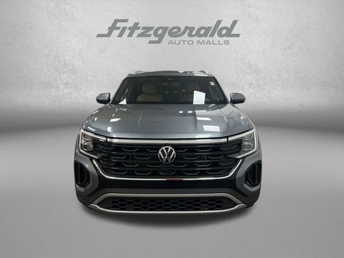 Used 2024 Volkswagen Atlas Cross Sport SEL AWD/4WD image 11