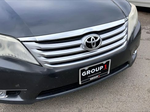 Used 2011 Toyota Avalon Limited image 28