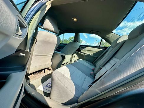 Used 2017 Toyota Camry LE FWD image 6