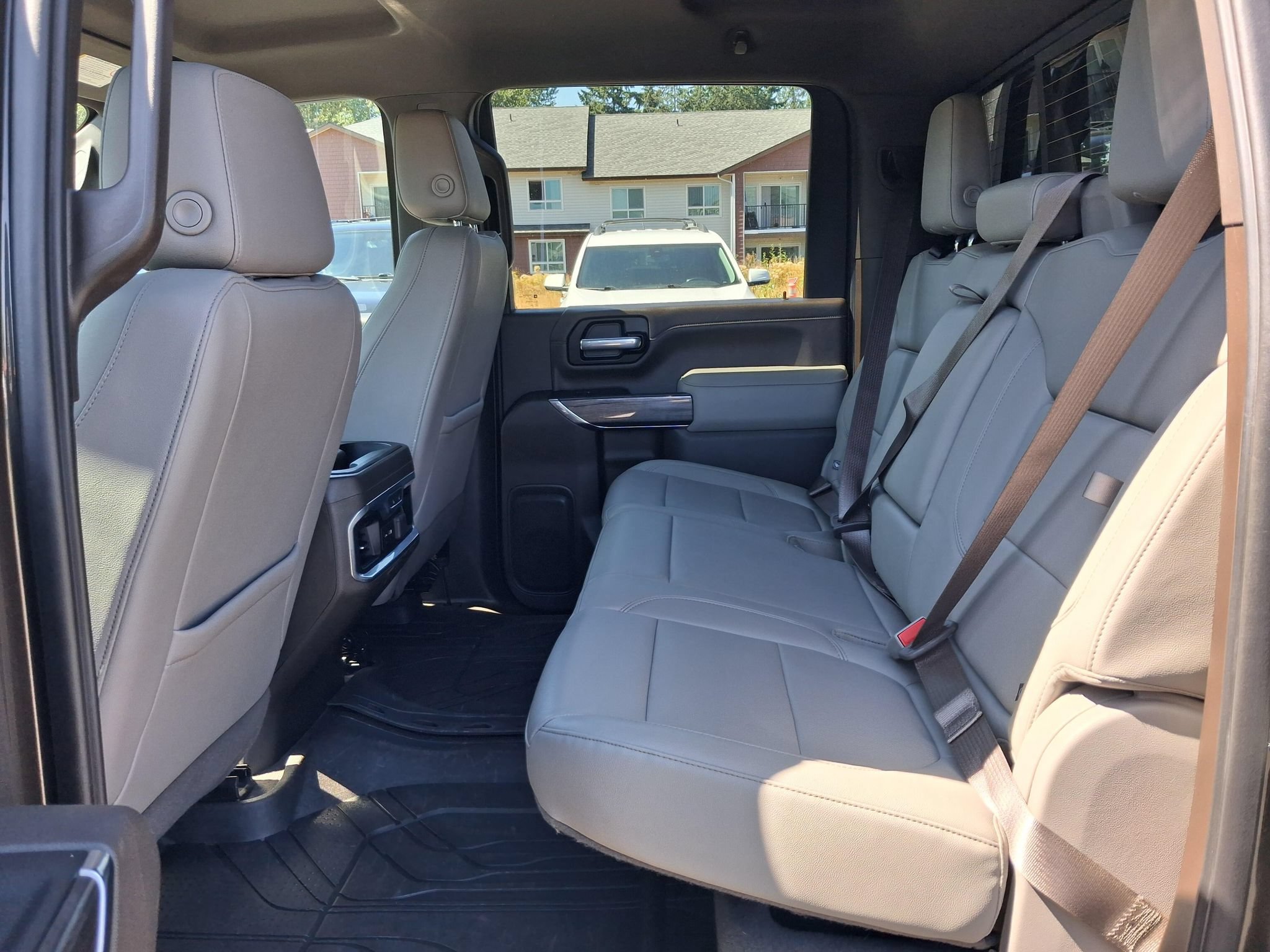 Used 2020 Chevrolet Silverado 3500 LTZ w/ LTZ Convenience Package AWD/4WD image 22