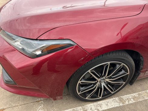 Used 2019 Toyota Avalon Touring image 16