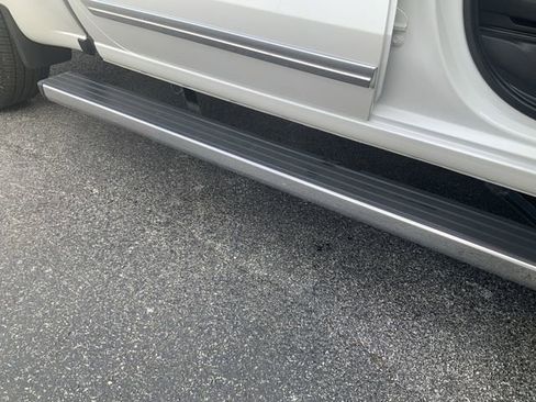 Used 2023 Chevrolet Silverado 1500 High Country w/ Technology Package image 16