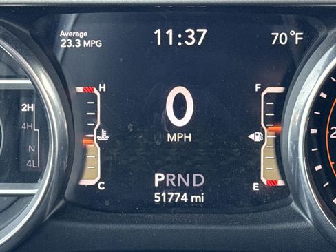 Used 2019 Jeep Wrangler Unlimited Sahara image 24