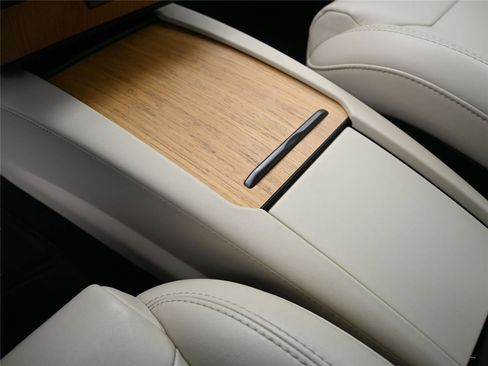 Used 2018 Tesla Model X P100D image 6