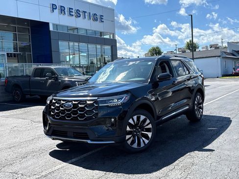 New 2026 Ford Explorer Platinum w/ LUX Leather Package AWD/4WD image 1