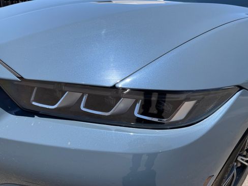 Used 2024 Ford Mustang Coupe RWD image 9