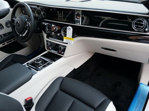 Certified 2024 Rolls-Royce Ghost image 17