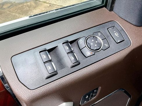 Used 2022 Ford F450 King Ranch image 24