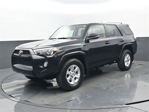 Used 2016 Toyota 4Runner SR5 Premium image 24