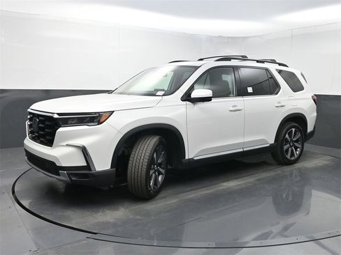 Used 2024 Honda Pilot Elite image 24