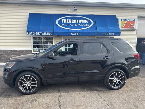 Used 2016 Ford Explorer Sport w/ Equipment Group 401A image 8