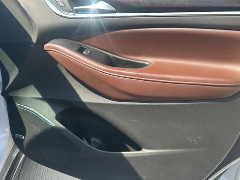 Used 2018 Buick Enclave Avenir w/ Trailering Package AWD/4WD image 10