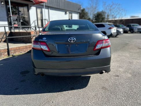 Used 2011 Toyota Camry SE image 7