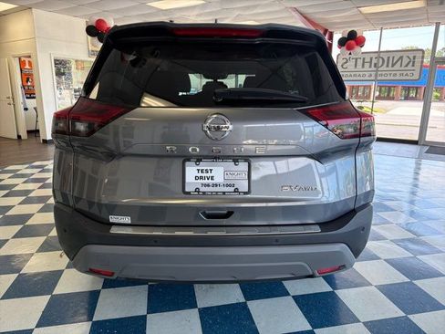 Used 2021 Nissan Rogue SV AWD/4WD image 6